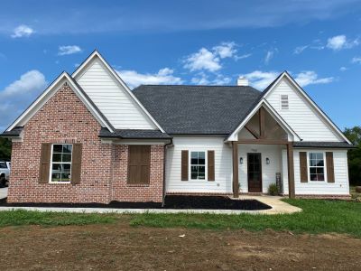 Upchurch Builders Arlington TN front of house